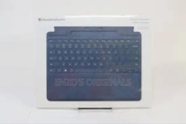 Surface Pro 9 & 11 Keyboard Signature Edition Alcantara New