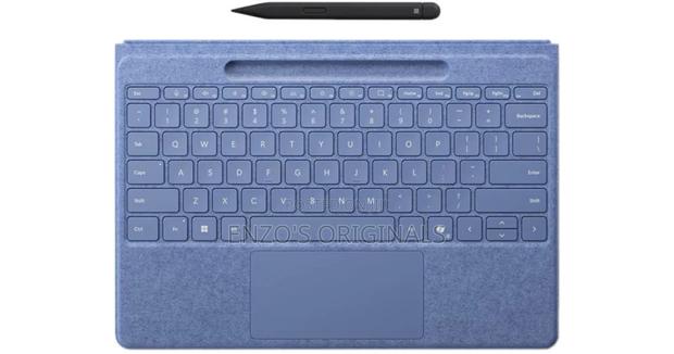 Surface Pro 9 & 11 Keyboard Signature Edition Alcantara New photo 4