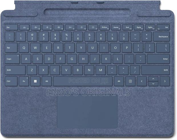 Surface Pro 9 & 11 Keyboard Signature Edition Alcantara New photo 5