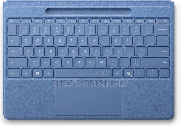 Surface Pro 9 & 11 Keyboard Signature Edition Alcantara New photo 8