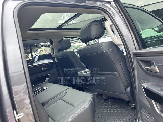 Toyota Tundra 2024 Gray