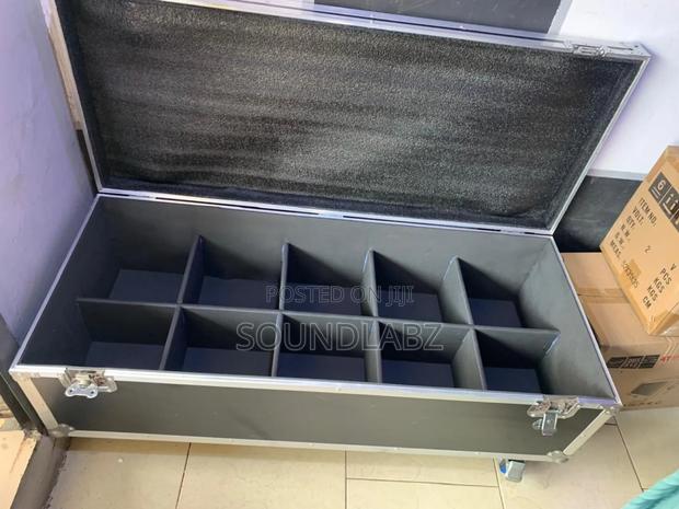 Led Par Light Flight Case · Photo 4
