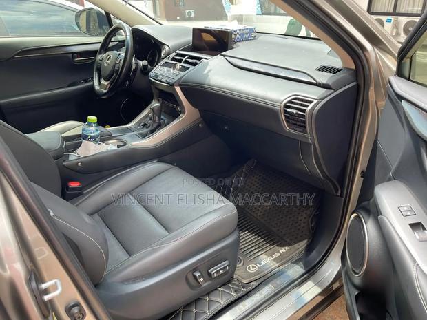 Lexus NX 300 AWD 2019 Gray