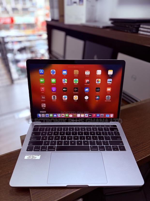Laptop Apple MacBook Pro 2017 16GB Intel Core i7 SSD 1T photo 2