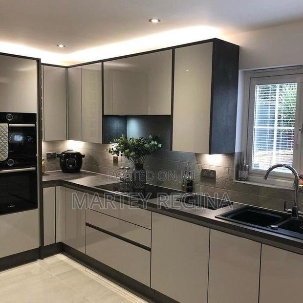 Luxury Kitchen · Photo 2