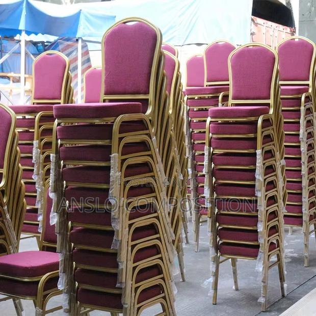 Auditorium Chair · Photo 2
