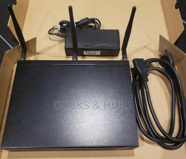 Check Point 1430 6 Port Gigabit Firewall Appliance Gateway · Photo 3
