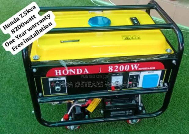 Yellow and Black Honda 7.5kva Petrol 8200watt Honda 7.5kva · Photo 2