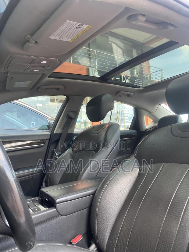 Hyundai Genesis 2016 White