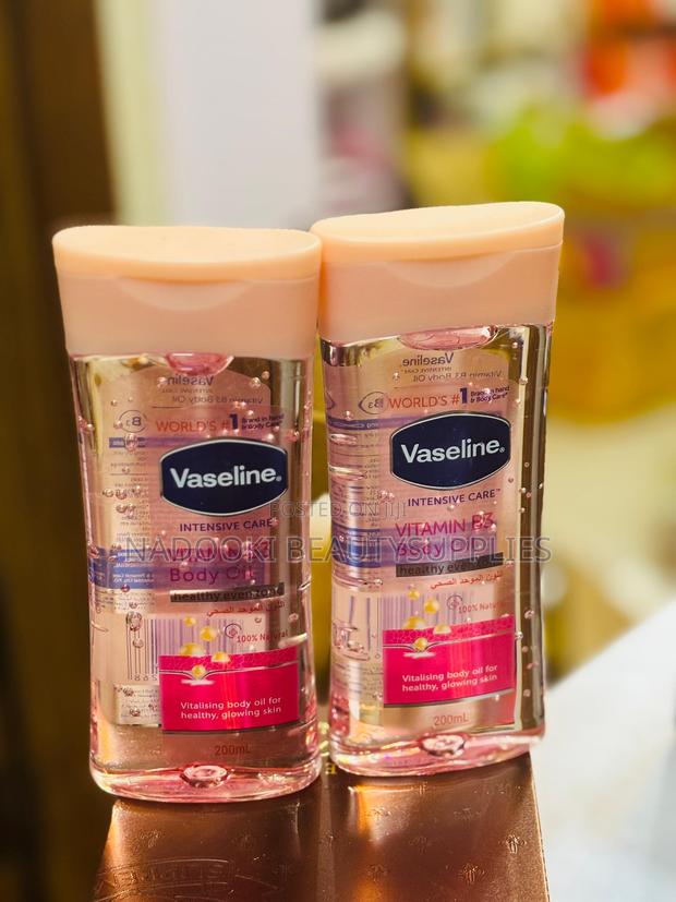 Vaseline Cocoa Radiant Body Oil + Vitamin B3 Body Oil · Photo 2