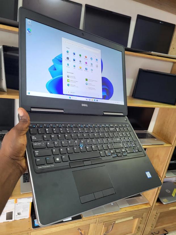 Laptop Dell Precision 7510 32GB Intel Xeon SSD 1.5T
