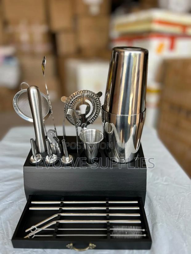 18pcs Cocktail Tools Set With Black Drawer