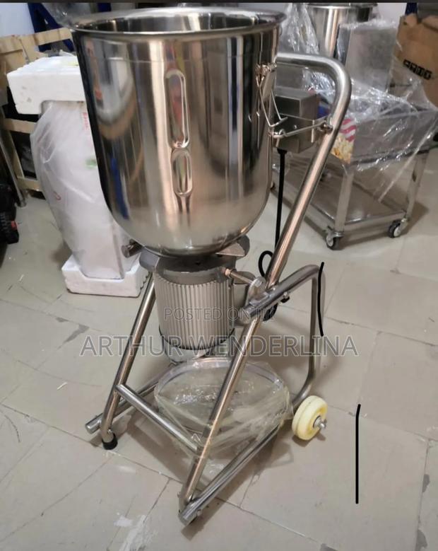 Commercial Blender · Photo 1