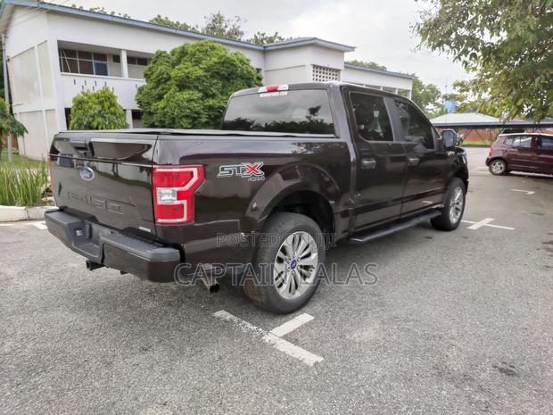 Ford F-150 Lariat 4x4 SuperCrew Cab Styleside 5.5 ft. box 145 in. WB photo 5