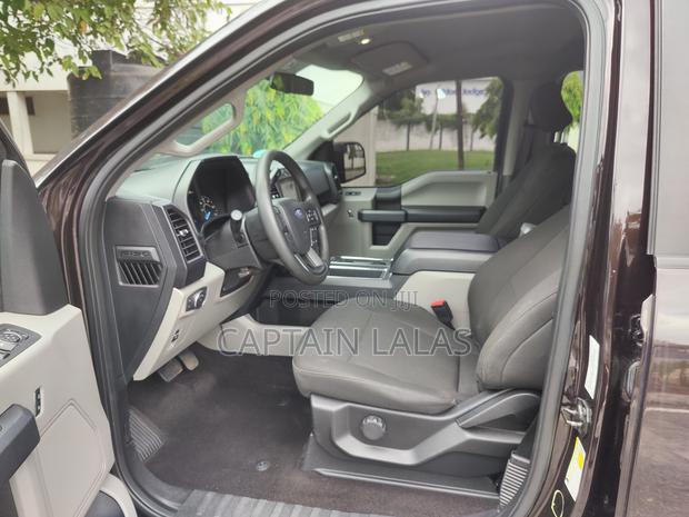 Ford F-150 Lariat 4x4 SuperCrew Cab Styleside 5.5 ft. box 145 in. WB photo 2