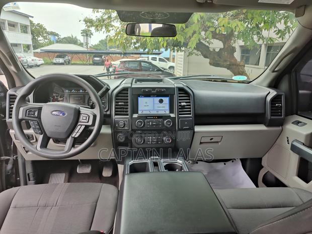 Ford F-150 Lariat 4x4 SuperCrew Cab Styleside 5.5 ft. box 145 in. WB photo 6