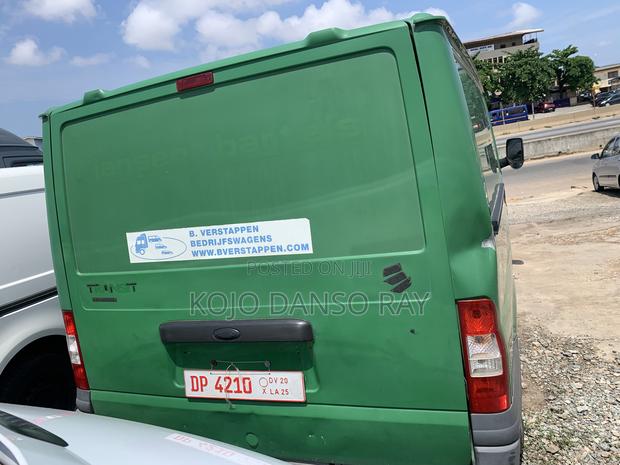 Ford Transit 2003 Green photo 2