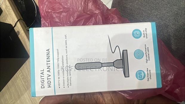 Lightweight Indoor HDTV Antenna With Stand · Photo 2