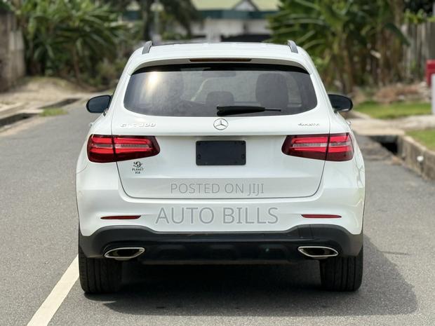 Mercedes-Benz GLC-Class 2019 White