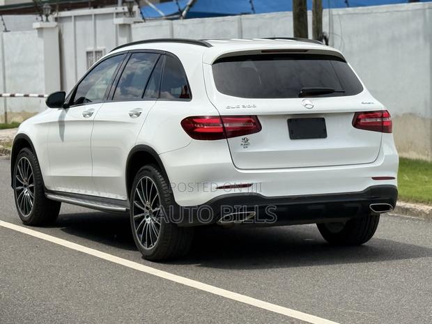 Mercedes-Benz GLC-Class 2019 White