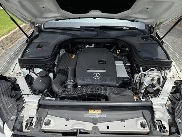 Mercedes-Benz GLC-Class 2019 White