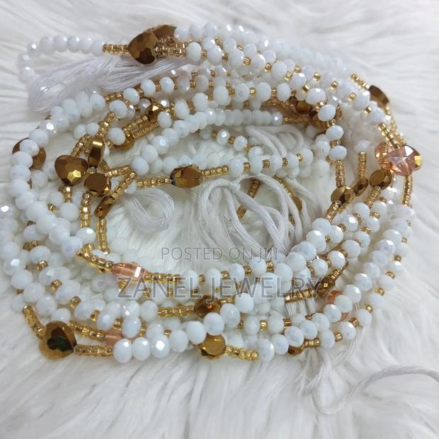 White and Gold Waist Beads · Photo 4