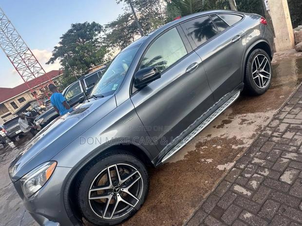 Mercedes-Benz GLE43 2018 Gray photo 16