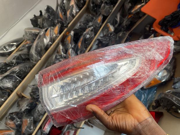 Ford Fusion 2013,2014,2015,2016 Taillight Used