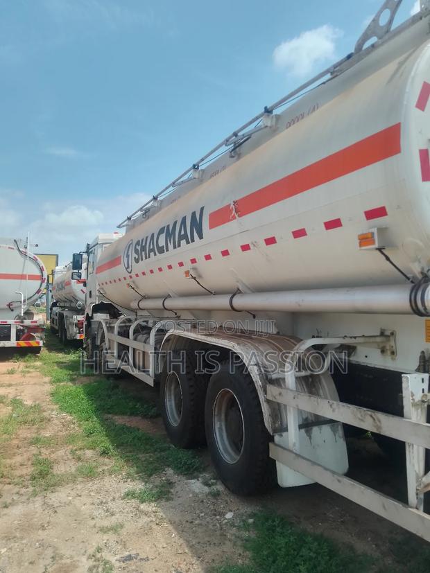 Fuel Tankers ,20000liters 27,000liters for Sale