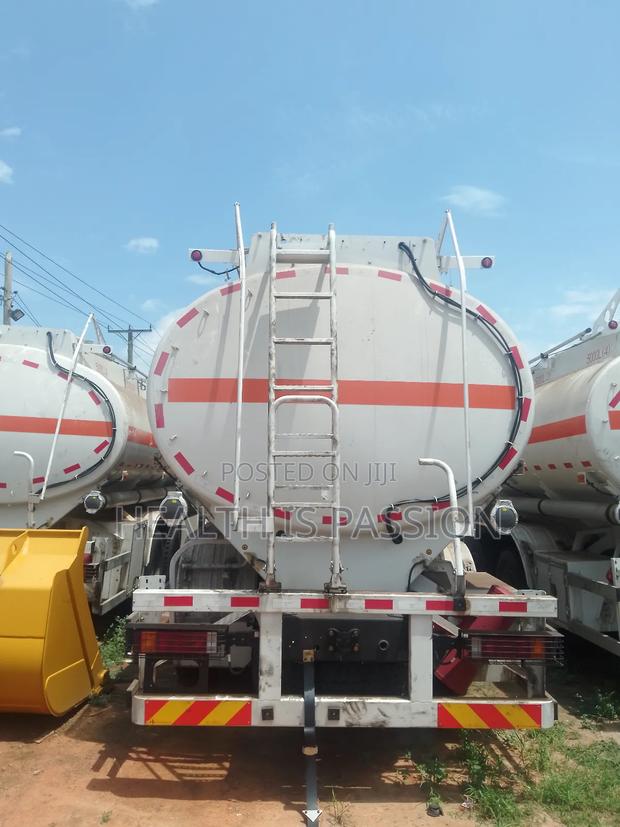 Fuel Tankers ,20000liters 27,000liters for Sale photo 6