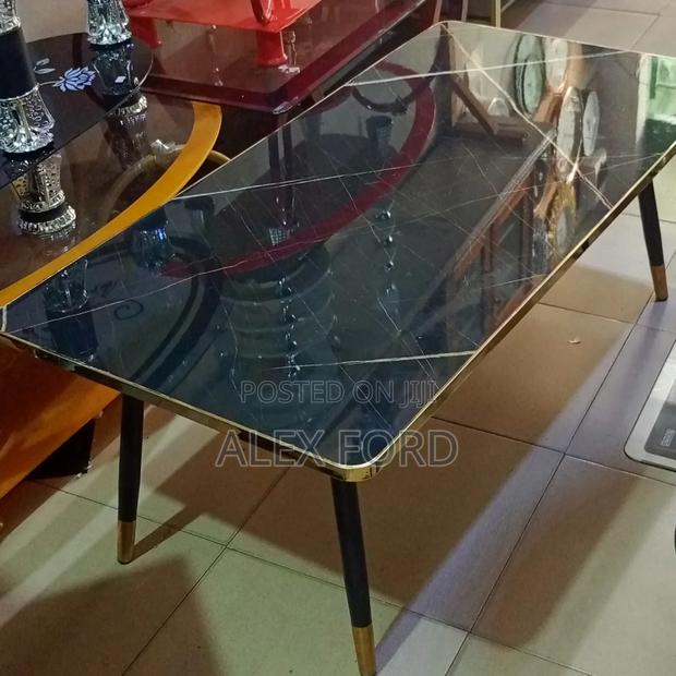 Center Table · Photo 2