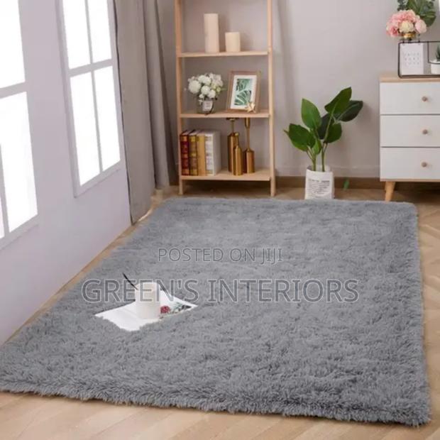 Beautiful Fluffy Carpet Available · Photo 1