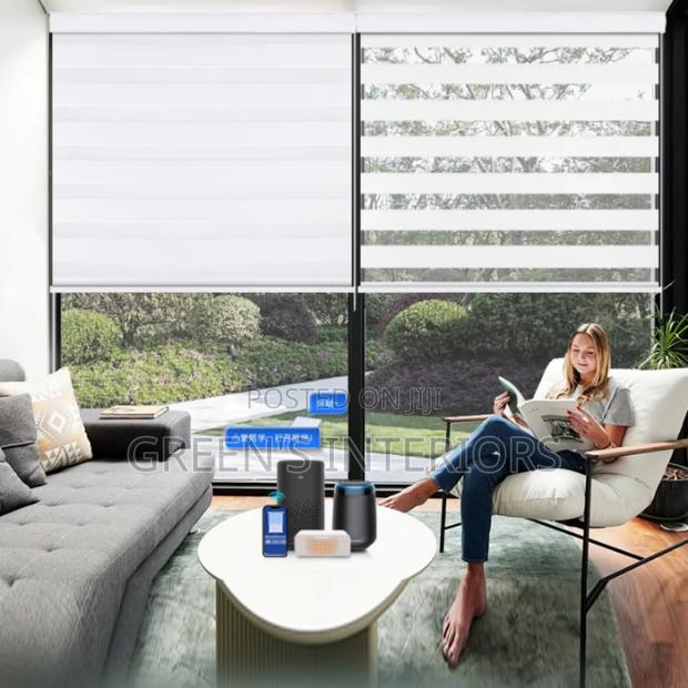 Beautiful Plain White Window Blinds · Photo 1