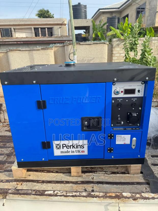 Powered by Perkins Engine photo 3