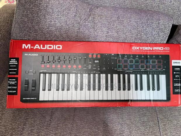 M-Audio Oxygen Pro 49 49-Key Keyboard Controller · Photo 3