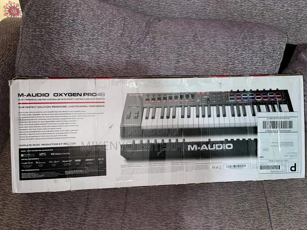 M-Audio Oxygen Pro 49 49-Key Keyboard Controller · Photo 4