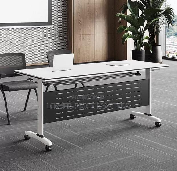 Foldable Conference Table · Photo 3