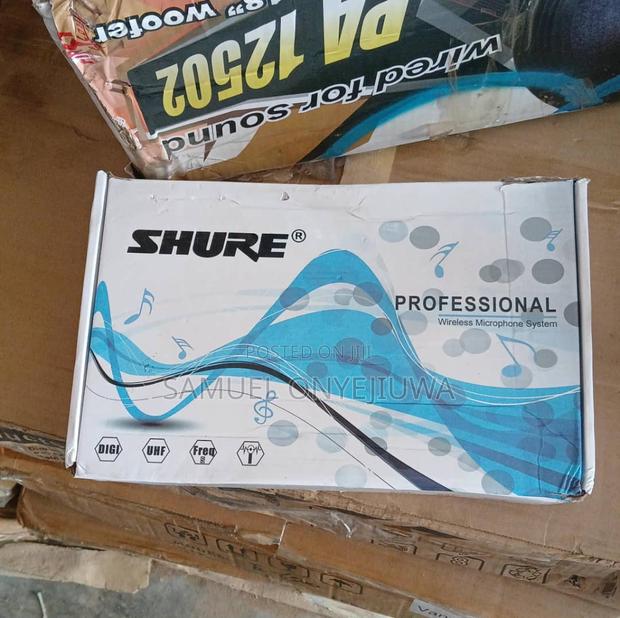 Shure Universal Wireless 2 Handles Microphone -BLX 82 photo 2