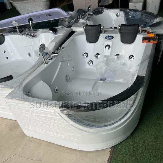 Double Jacuzzi · Photo 2