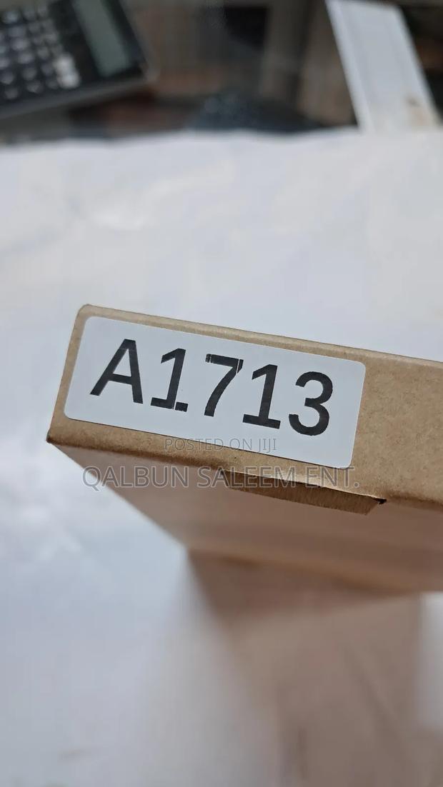 Apple A1708 / A1713 Battery For Macbook Pro 13" 2016 / 2017 photo 5