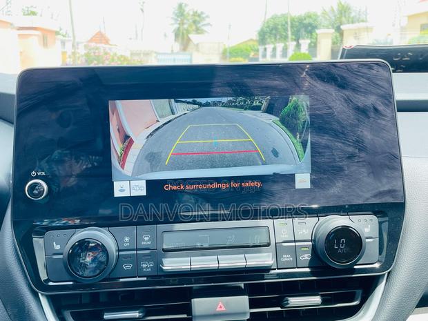 Toyota Grand Highlander XLE AWD 2024 White photo 5