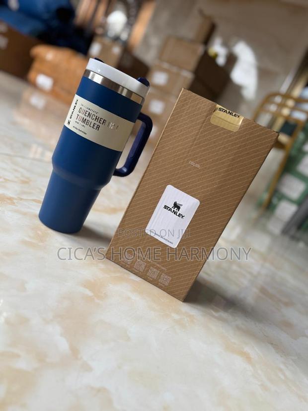 Original Stanley Tumbler · Photo 2