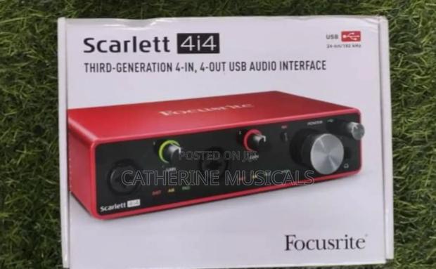Scarlett 4i4 Focusrite · Photo 2