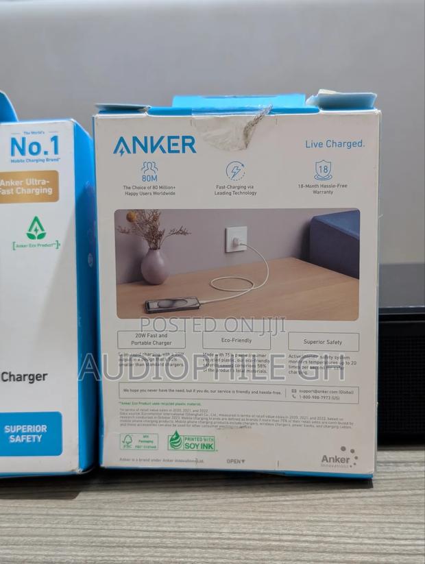 Anker Usb C 20w Charger With Foldable Plug Power Adapter · Photo 3