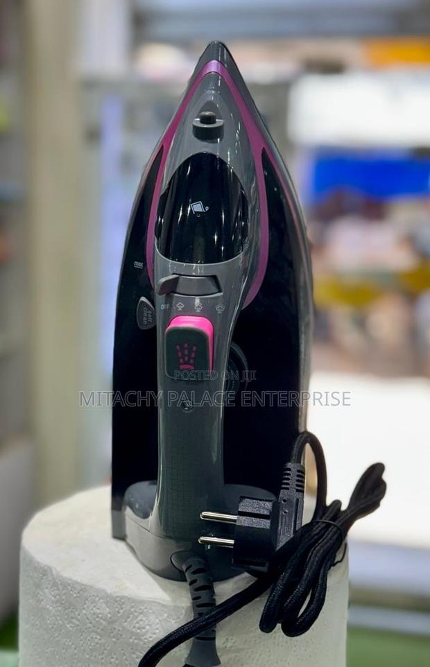 Sonifer Electric Steam Iron photo 3