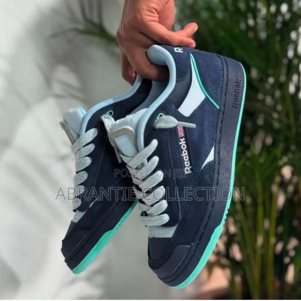Reebok Classic Midnight Club C · Photo 3