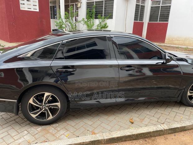 Honda Accord LX 2018 Black photo 3