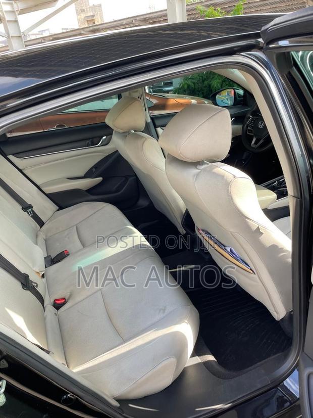 Honda Accord LX 2018 Black photo 8