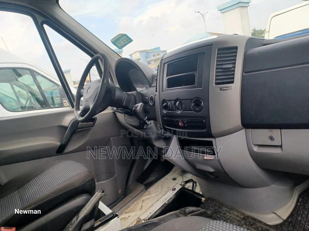 Mercedes-Benz Sprinter 2010 White