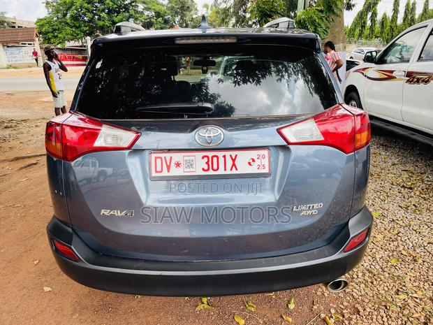 Toyota RAV4 Limited 4dr SUV AWD (2.5L 4cyl 6A) 2014 Blue